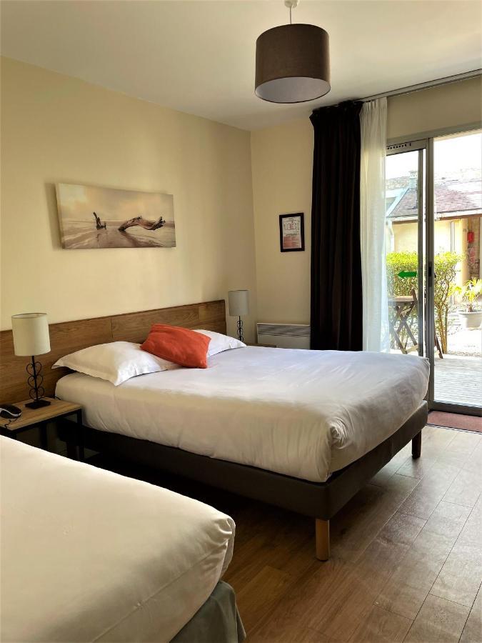 Le Vauban Hotel Merville-Franceville-Plage Exterior photo