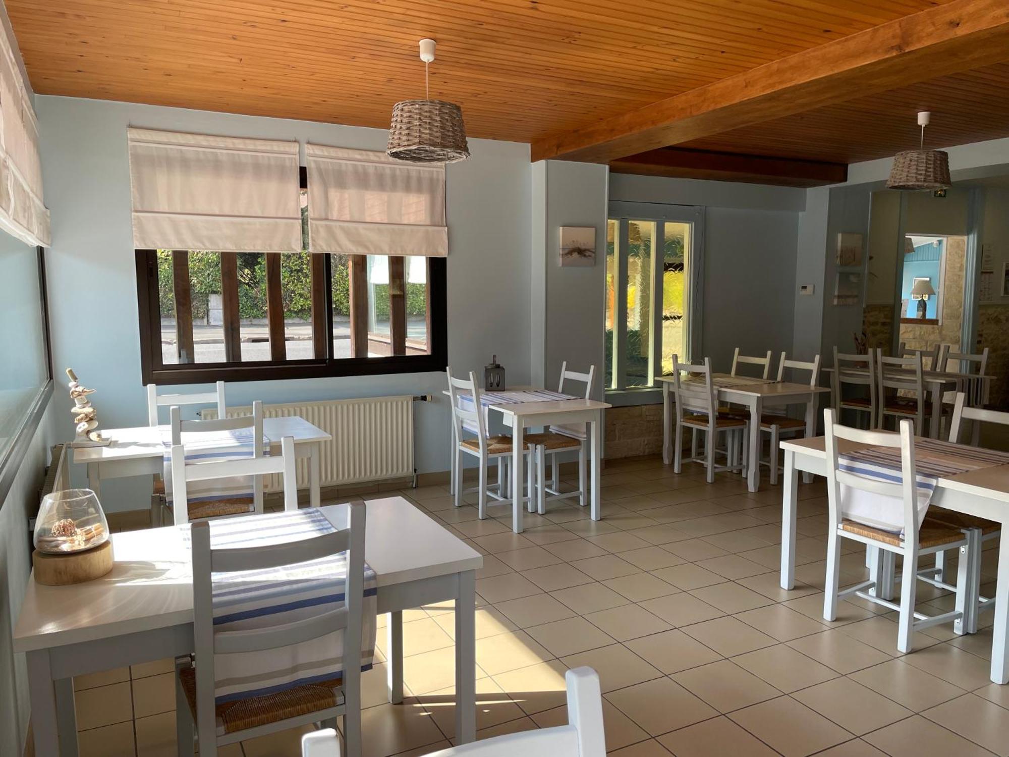 Le Vauban Hotel Merville-Franceville-Plage Exterior photo